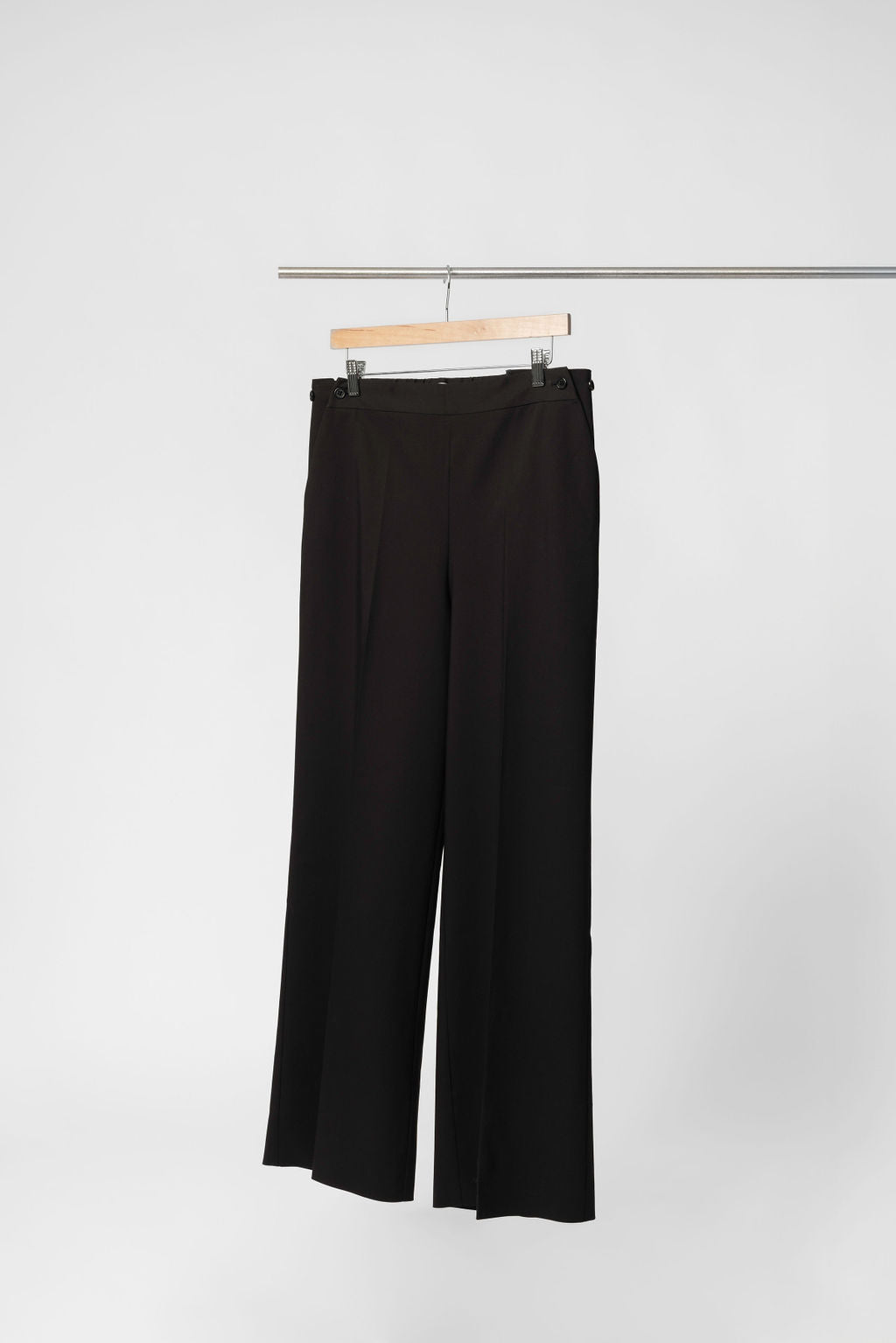 The High Waisted Trouser | A Minimalist Capsule Wardrobe Staple – Riley ...